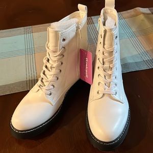 New Women’s Hawkwell White Combat Boots